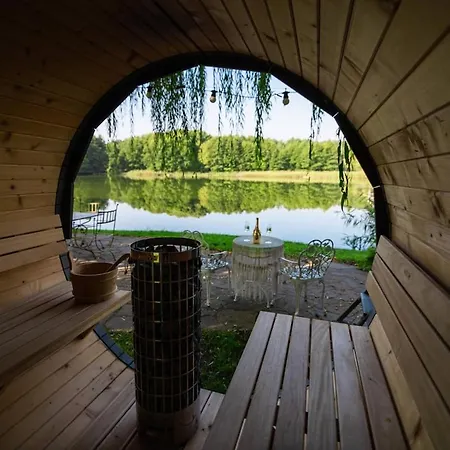 Chopin's Thatch - House And Peninsula Only For Villa *